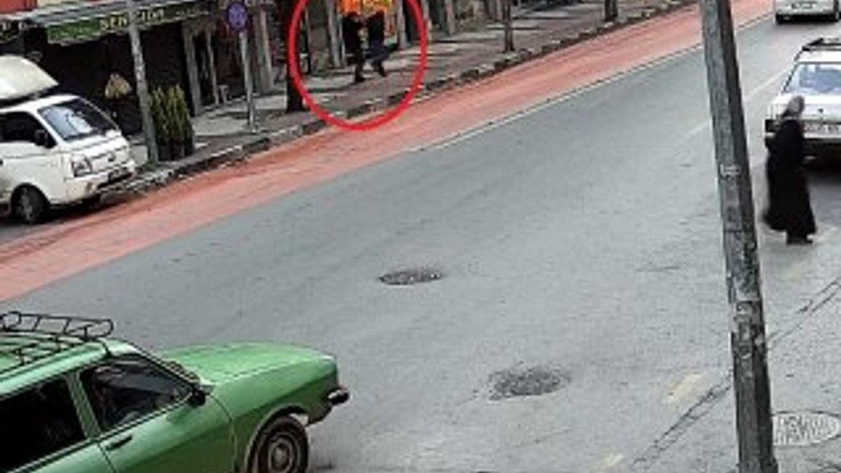 Manisa'da sokak ortasındaki cinayeti kameralar kaydetti
