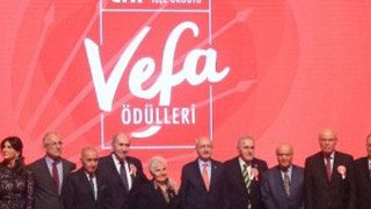 Kılıçdaroğlu, partisinin ‘Vefa Ödülleri’ni dağıttı