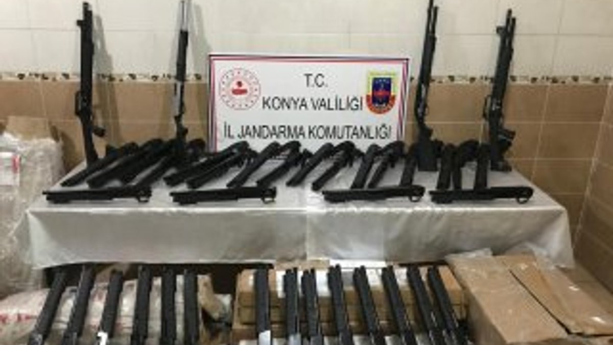 Konya'da kargo aracında 173 adet kaçak av tüfeği bulundu