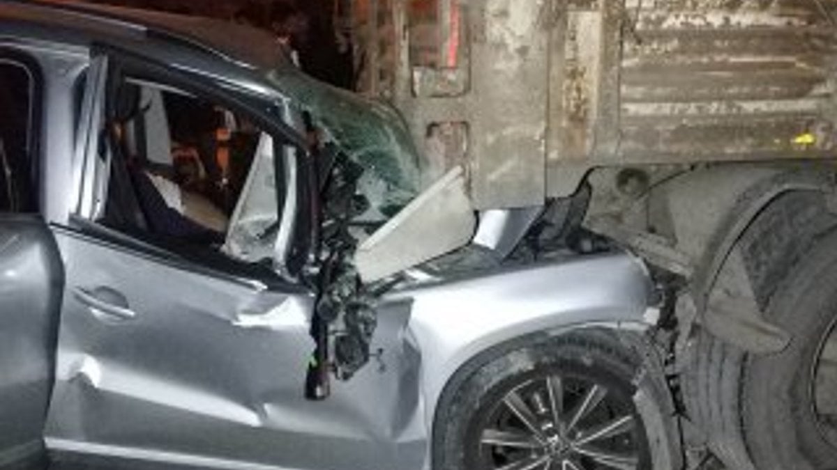 Samsun'da park halindeki tıra çarpan sürücü öldü