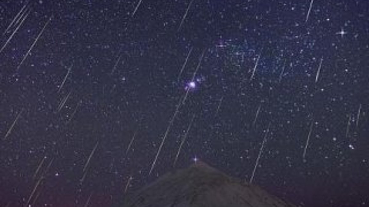 Gökbilimcilere hafta sonu 'yoğun meteor yağmuru ziyafeti'