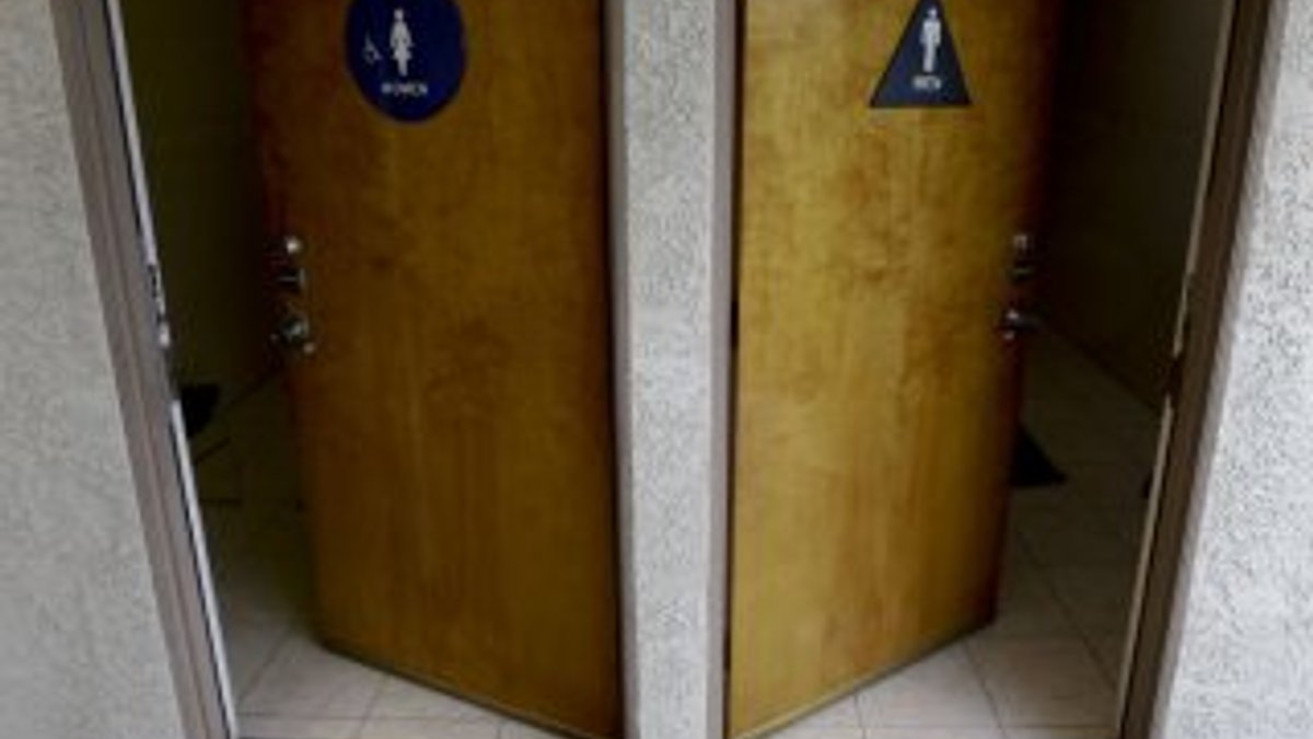 İngiltere'deki şirketten tuvaletlerin şekline müdahale