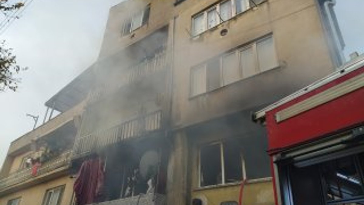 Bursa'da çıkan yangında 3'ü çocuk 10 kişi kurtartıldı