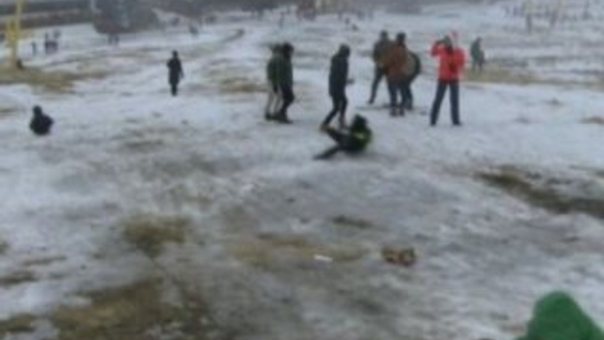 Uludağ'da vatandaşın kar hasreti