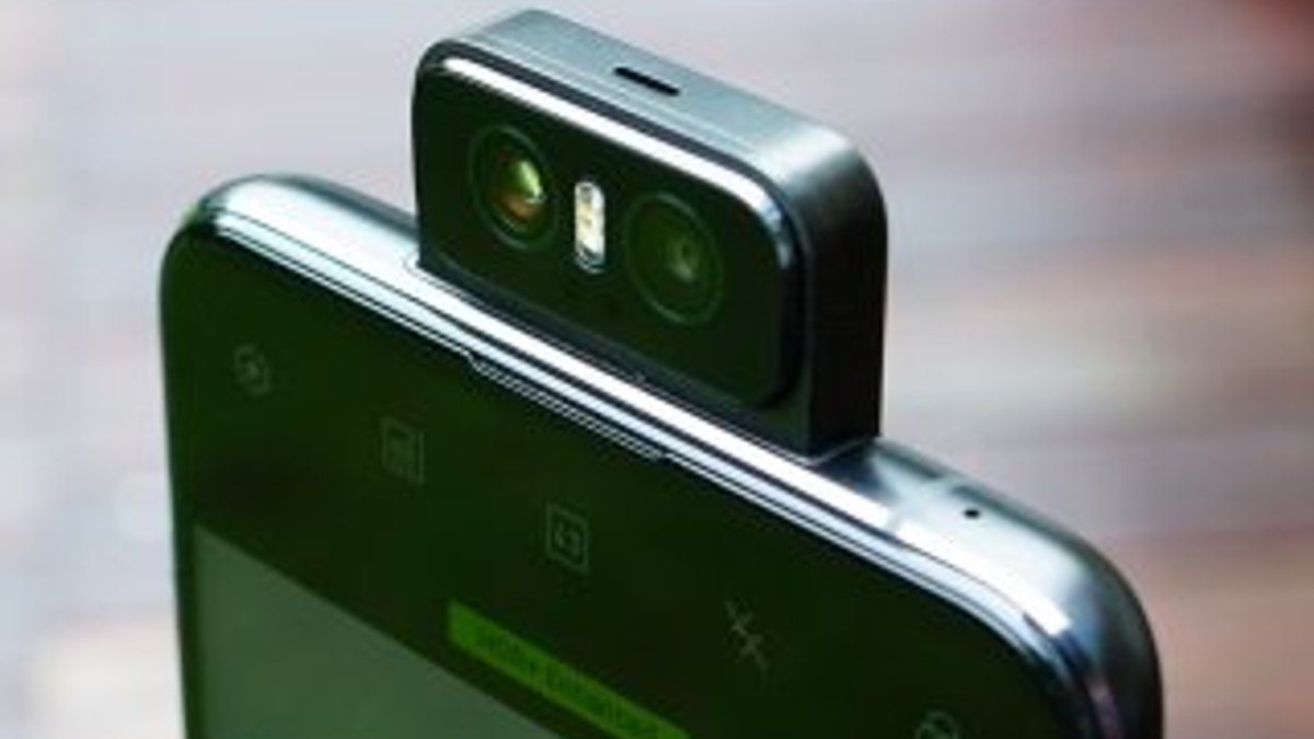 Huawei, dönebilen 3 kameralı yeni bir telefon üzerinde çalışıyor