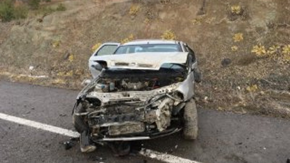 Yozgat'ta tekerleği patlayan araç takla attı: 5 yaralı