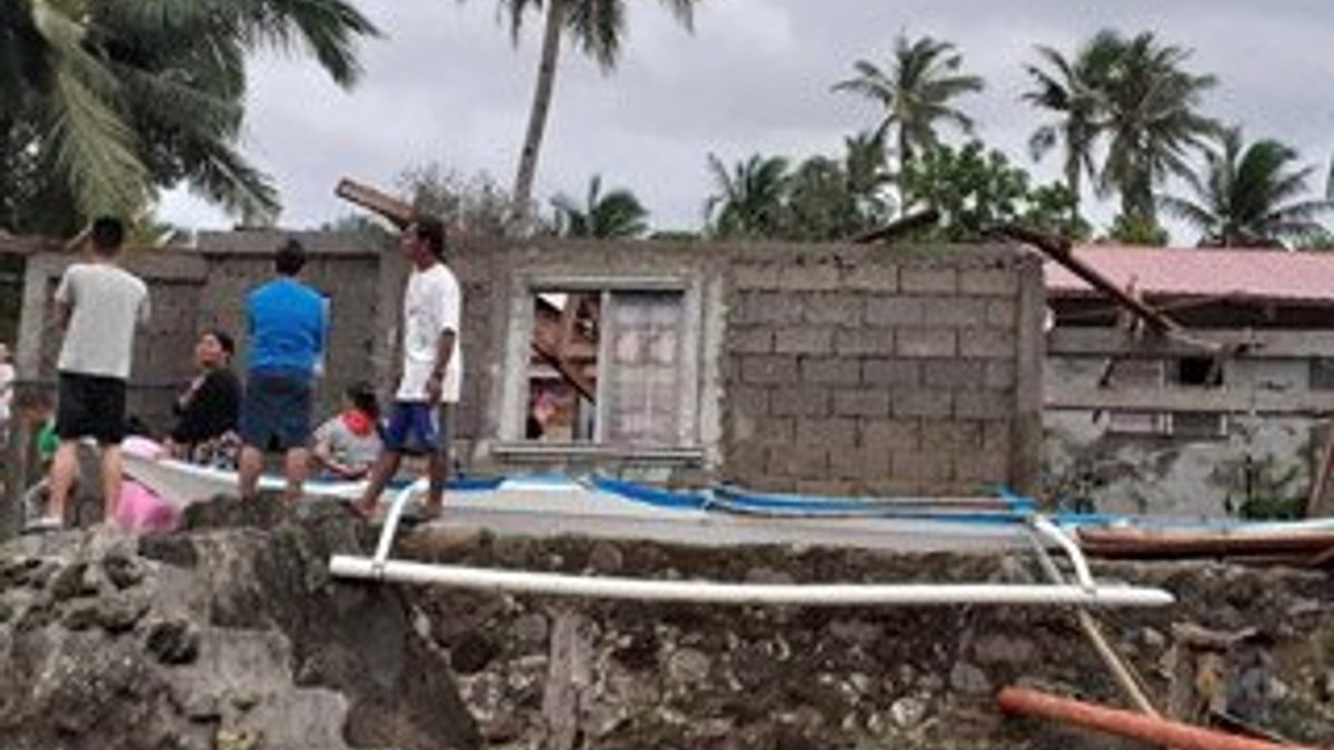 Filipinler’de Phanfone Tayfunu: 16 ölü 150 kayıp