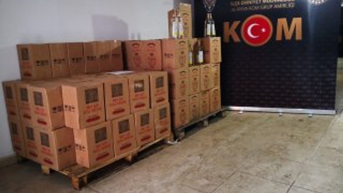 Antalya'da 726 şişe kaçak içki ele geçirildi