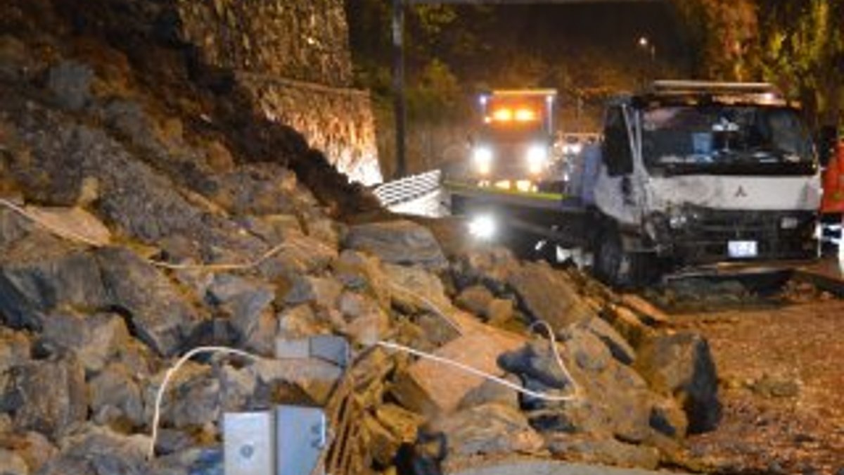İstanbul'da istinat duvarı çöktü