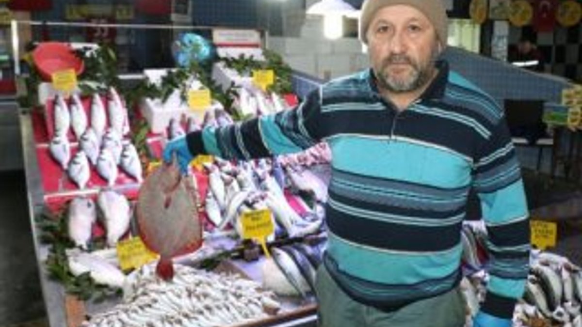 Karadeniz'de balık azlığı tezgahları vurdu