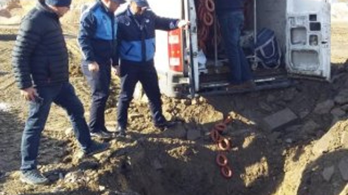 Ankara'da 400 kilo kaçak sucuk gömüldü