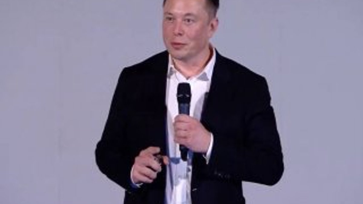 Elon Musk: Tesla'da çalışmak için üniversite bitirmenize gerek yok