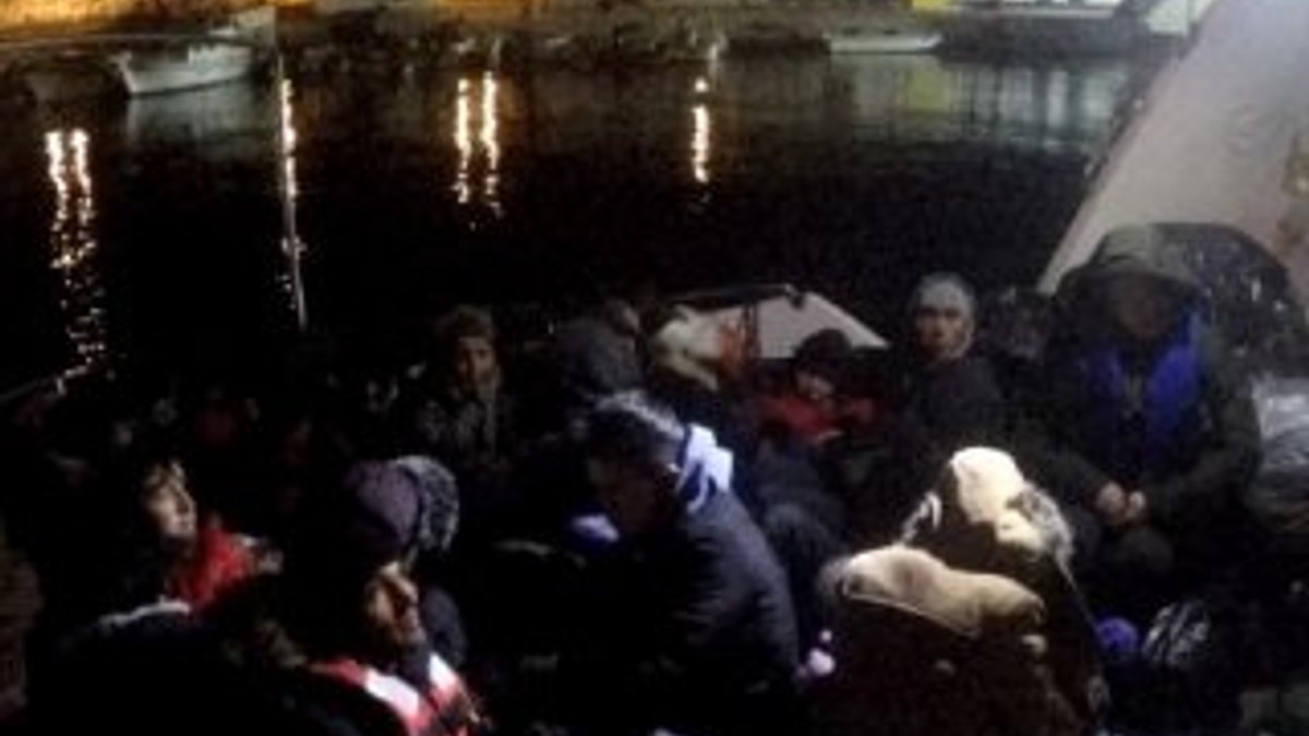 Çanakkale'de 44 göçmen yakalandı