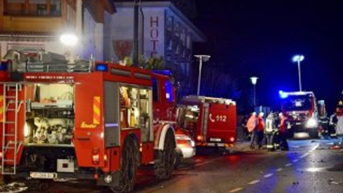 İtalya’da araç kalabalığa daldı: 6 ölü, 11 yaralı