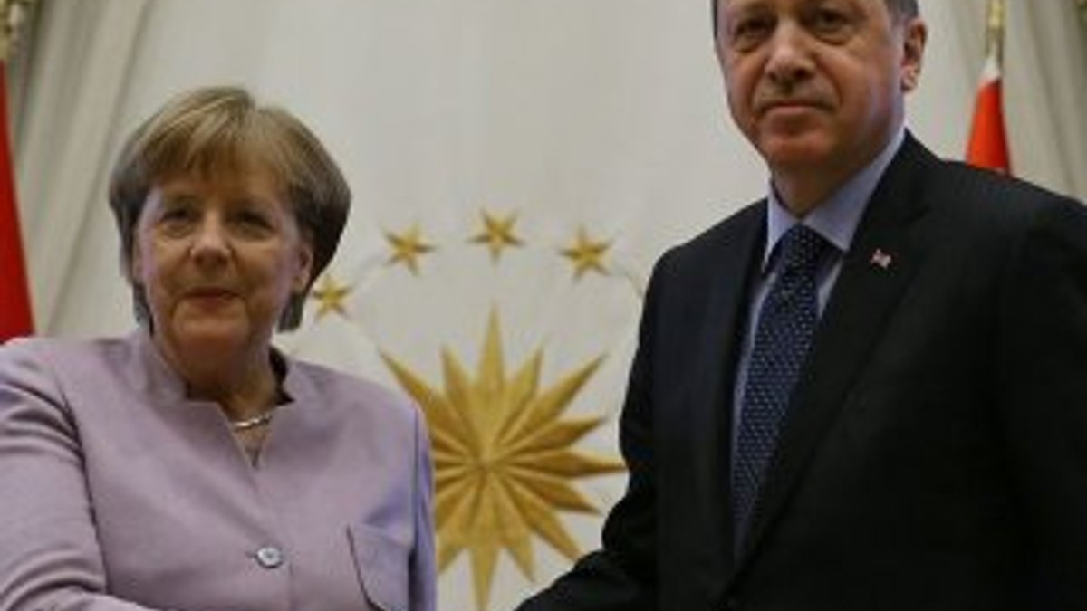 Cumhurbaşkanı Erdoğan ve Merkel telefonda görüştü