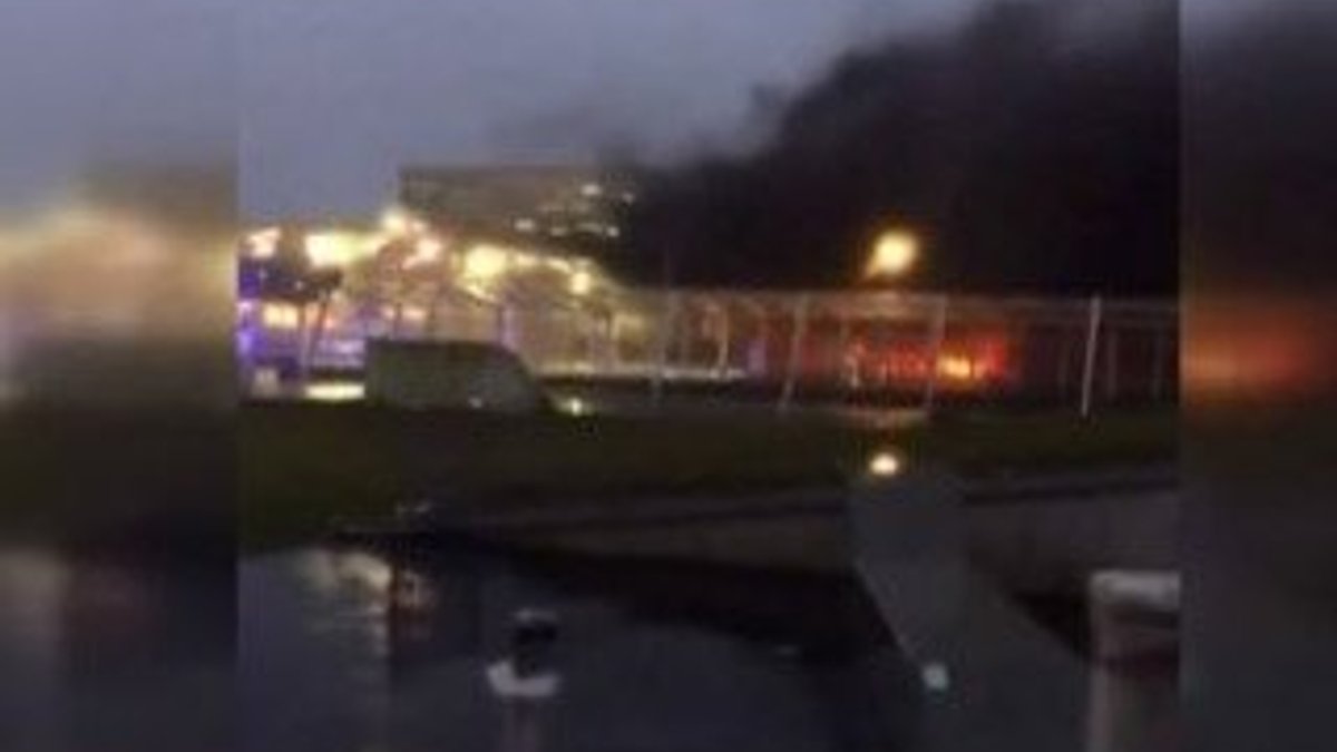 Norveç’te havaalanında yangın: 300 araç kül oldu