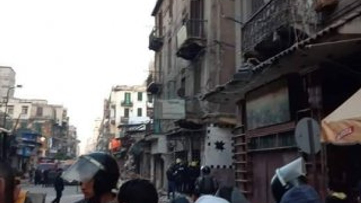 Mısır'da kafenin olduğu 3 katlı bina çöktü: 5 ölü
