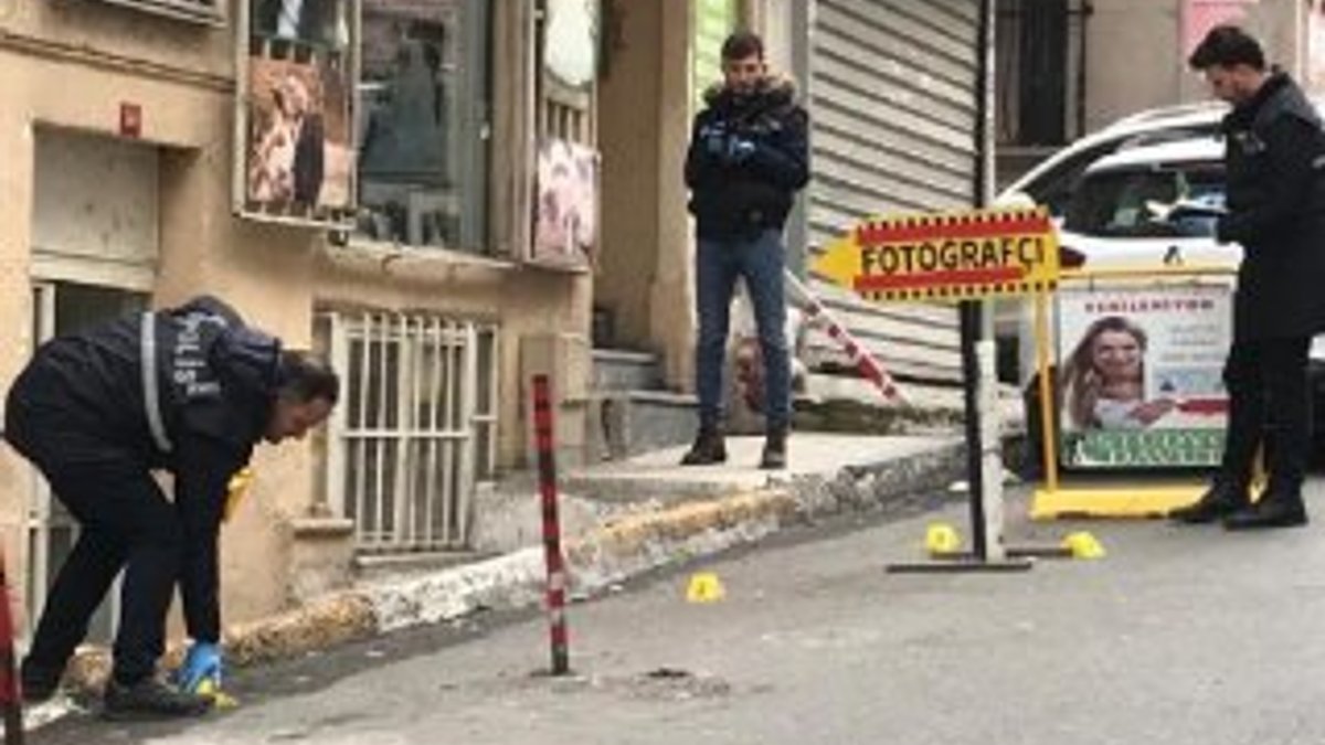 İstanbul'da HDP binası önünde silah sesleri
