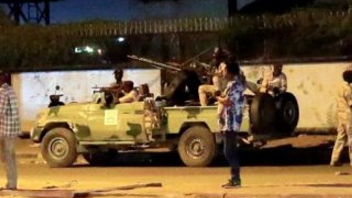 Sudan'da isyan bastırıldı: 43 istihbaratçı teslim oldu