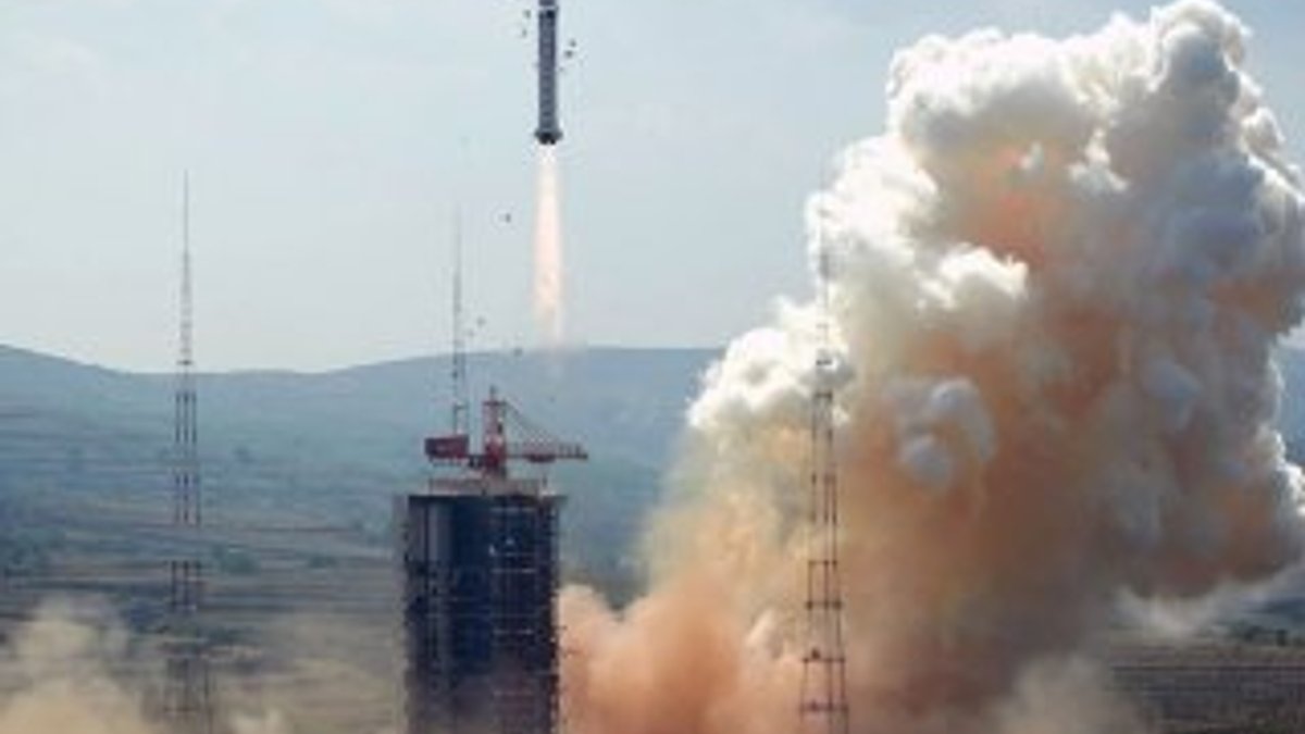 Çin, saniyede 10GB veri transfer eden uydusunu fırlattı