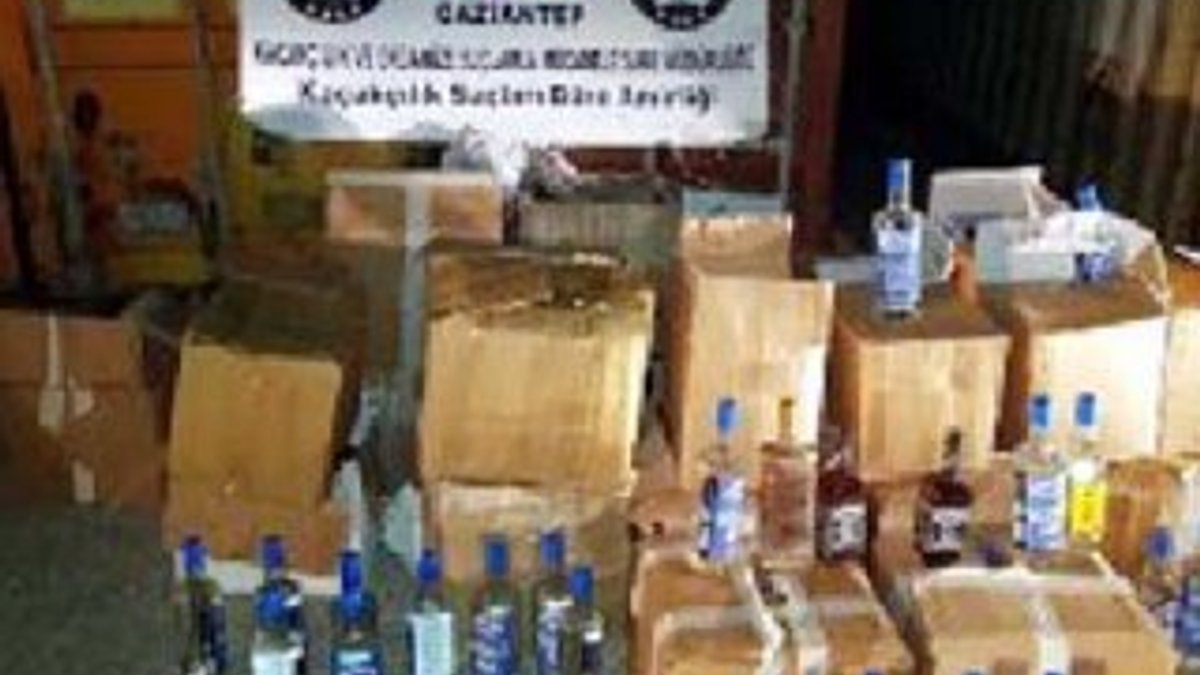 Gaziantep'te kaçak içki ve sigara operasyonu: 3 gözaltı