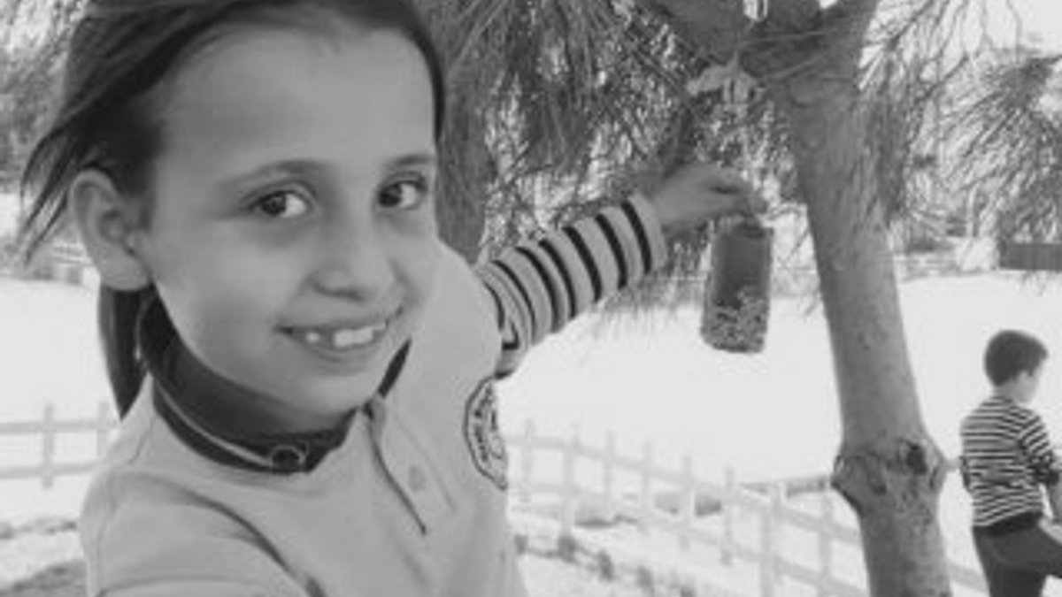 Yangında alevlerin arasında kalan 11 yaşındaki kız öldü