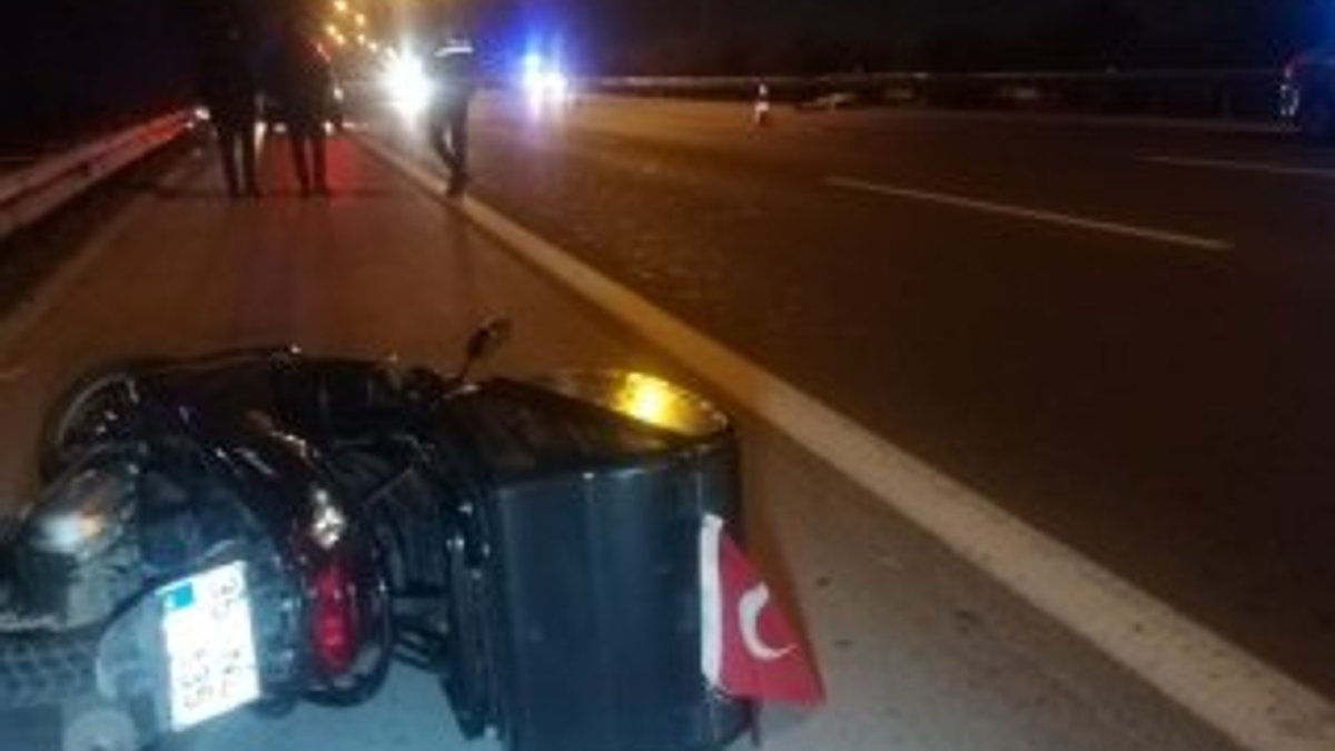 İzmir'de motosikletten yola savrulan bir kişi öldü