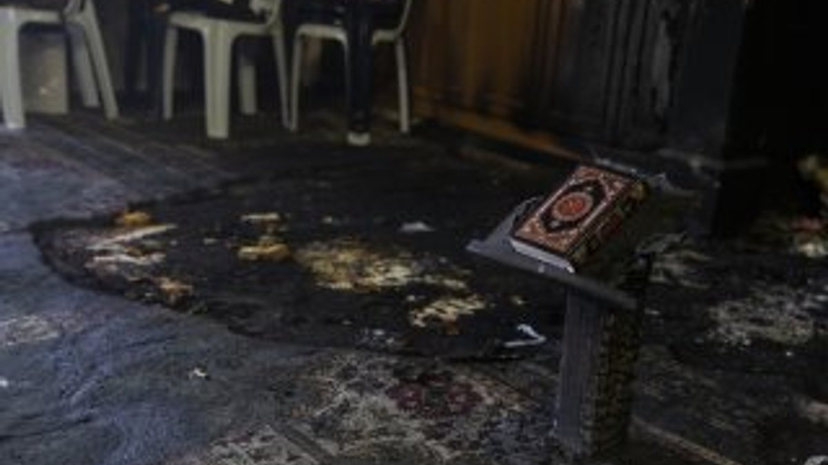Yahudi yerleşimciler Kudüs’te bir camiyi ateşe verdi