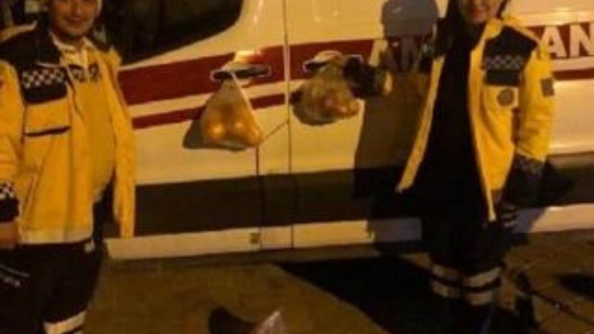 Elazığ'daki sağlık ekibine meyve poşeti