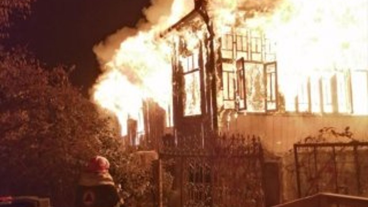 Gürcistan'da ev yangını: 6 ölü