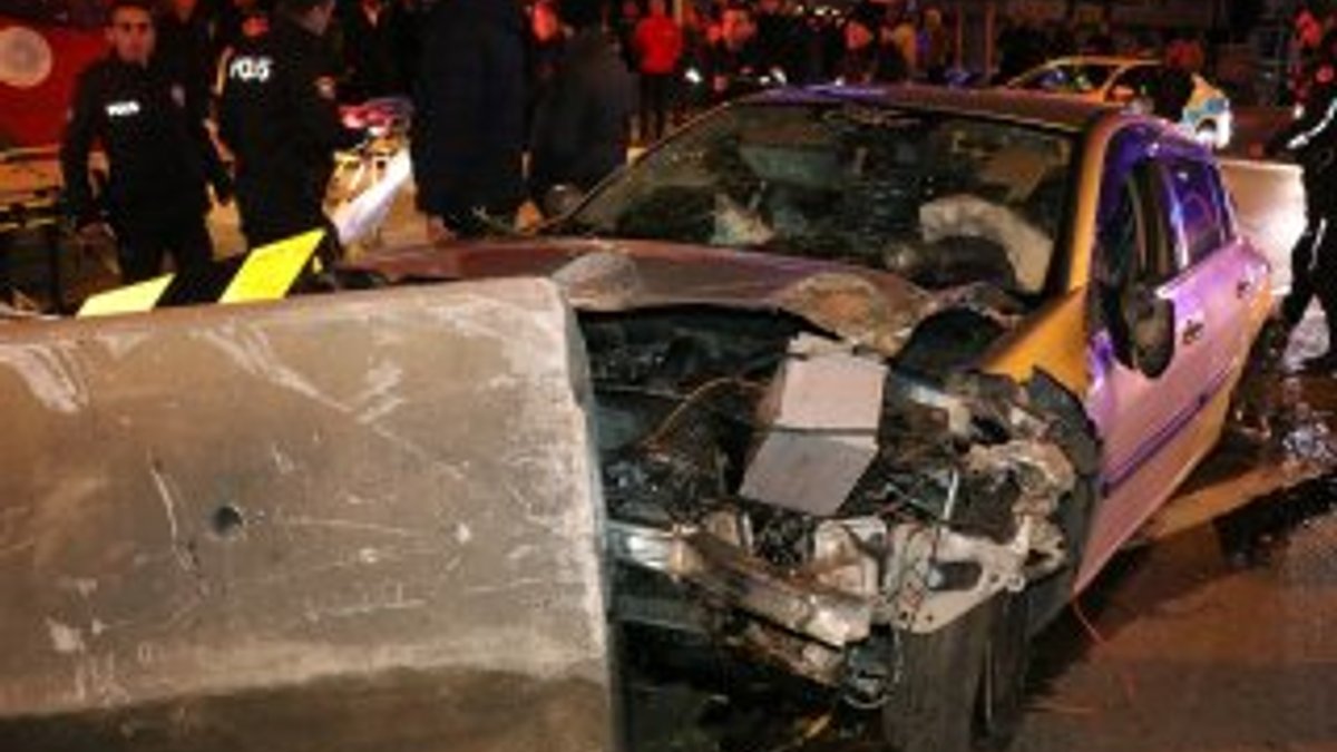 Antalya'da yeni evli çift trafik kazası yaptı:1 ölü