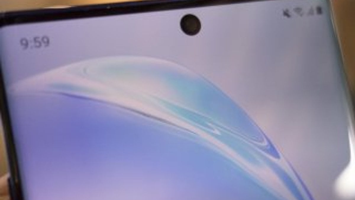 Samsung Galaxy Note 10'da ön kamera nasıl gizlenir