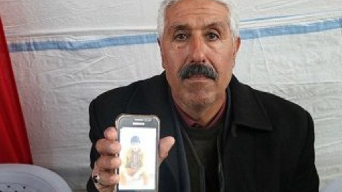 Diyarbakır'da nöbet tutan baba evladına kavuştu