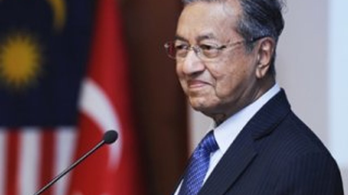 Malezya Başbakanı Mahathir görevi bırakıyor