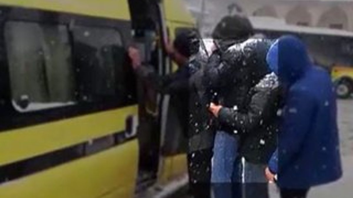 Van'da yolcu kılığına giren polisler, yankesicileri yakaladı