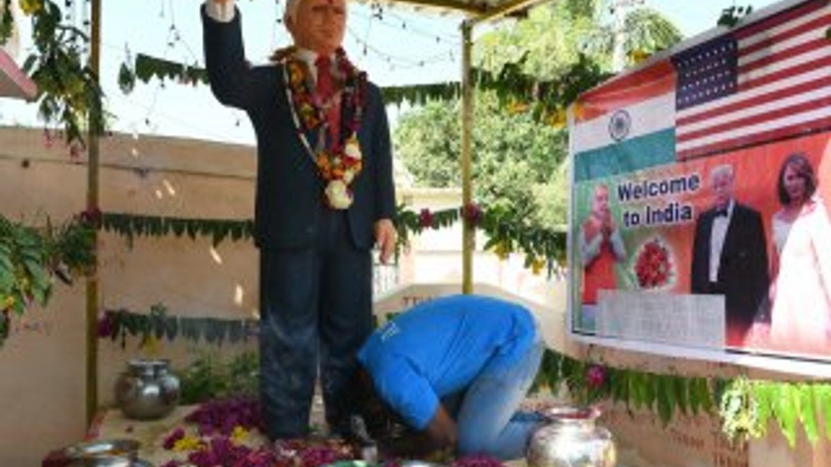 Hint bir adam 4 yıldır Trump'a tapıyor