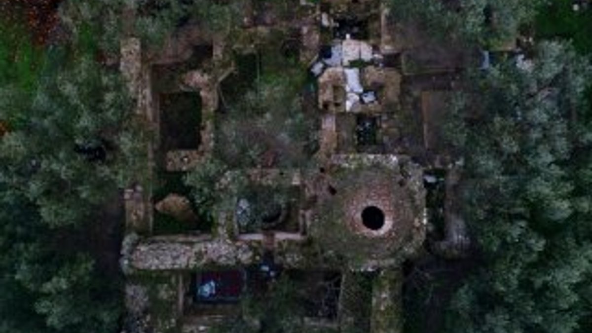 İznik'te 600 yıllık ilk hamam çürüyor