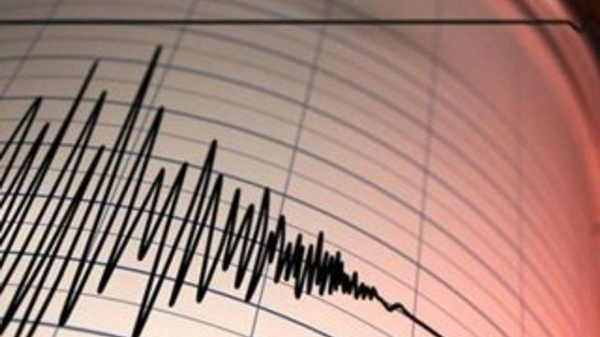 İran'da 4.9 büyüklüğünde deprem