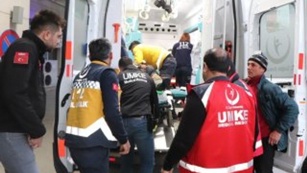 Siirt'te araç şarampole yuvarlandı: 1'i ağır 3 yaralı