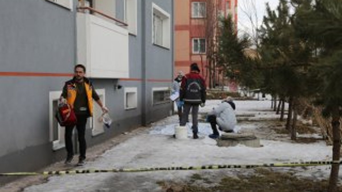 Erzurum'da bir binanın penceresinden düşen kadın öldü