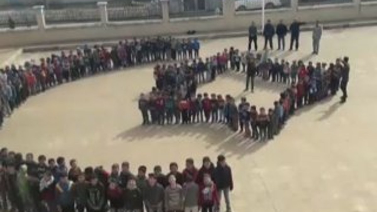 Suriyeli öğrencilerden Mehmetçik'e destek