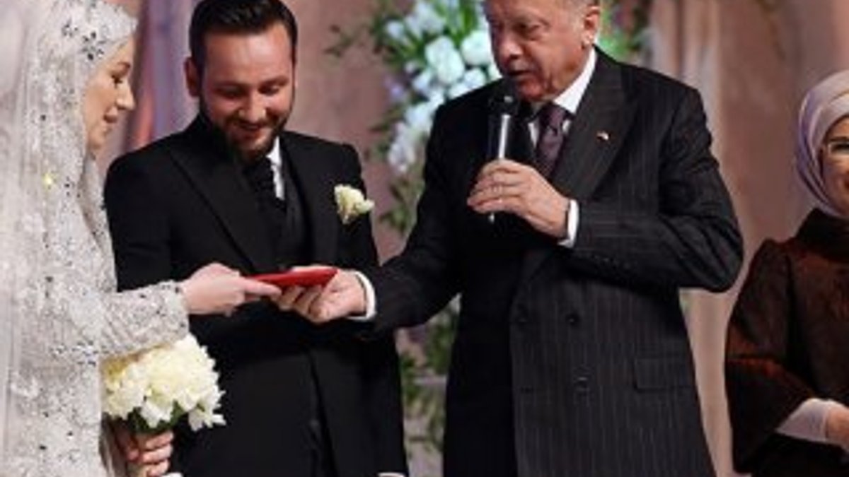 Cumhurbaşkanı Erdoğan, yeğeninin nikah şahidi oldu