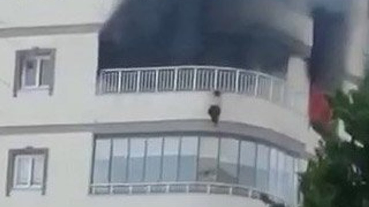 Yangın çıkan evinin balkonundan düşen kadın can verdi