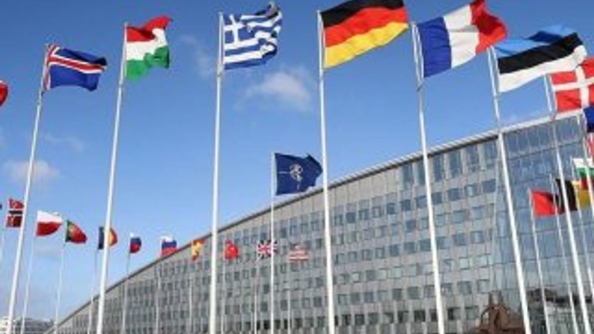 NATO müttefikleri, Kuzey Makedonya'nın üyeliğini onayladı