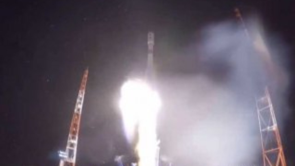 Rusya yeni navigasyon uydusunu uzaya gönderdi