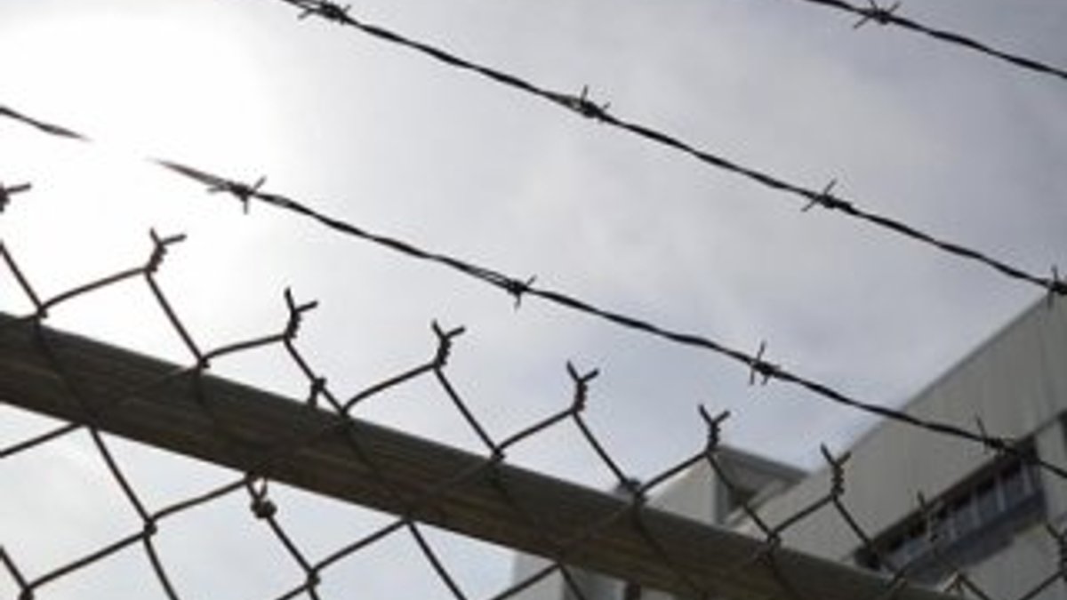 Lübnan'da genel af isteyen mahkumlar isyan çıkardı