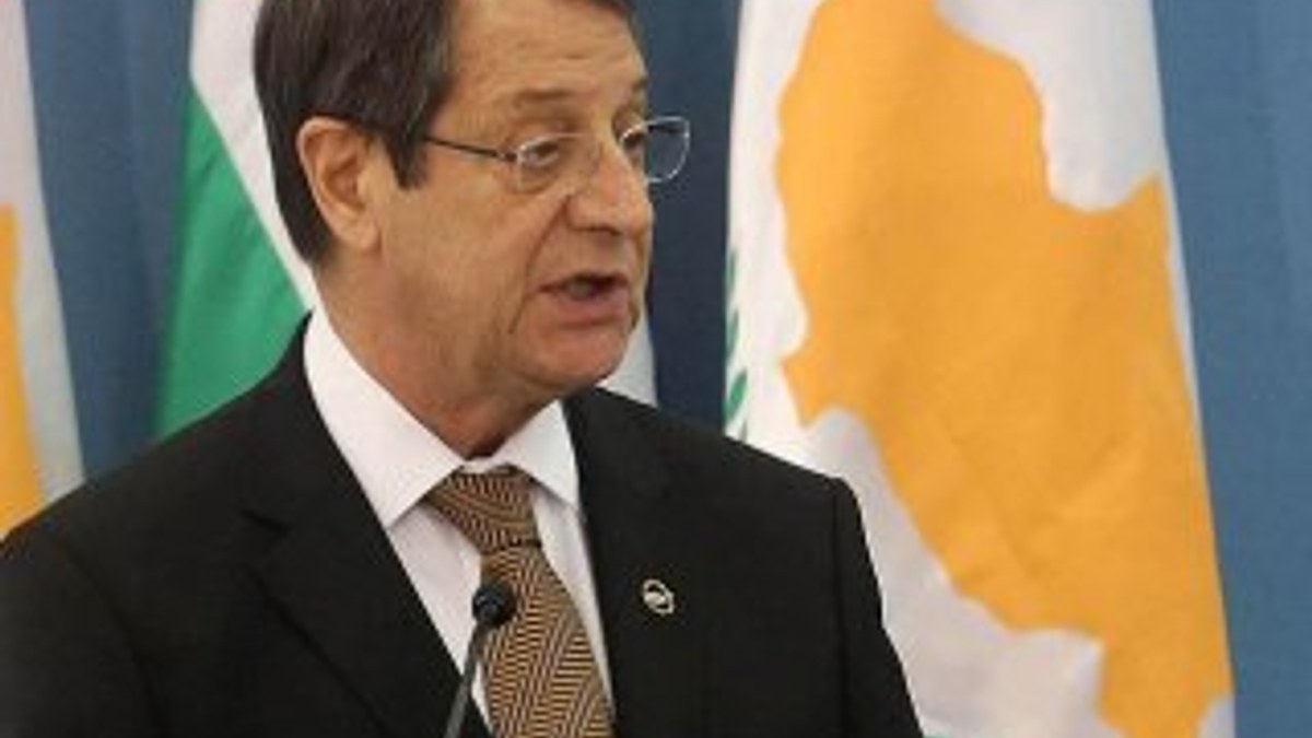 Güney Kıbrıs Rum Yönetimi sokağa çıkma yasağı ilan etti