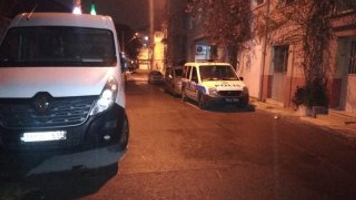 İzmir'de bir kişi tartıştığı ağabeyini öldürdü