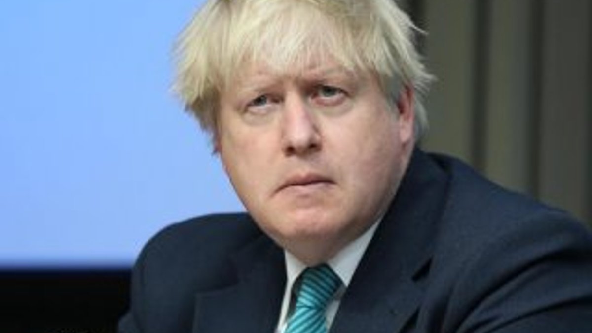 Boris Johnson'dan 30 milyon haneye korona uyarı mektubu
