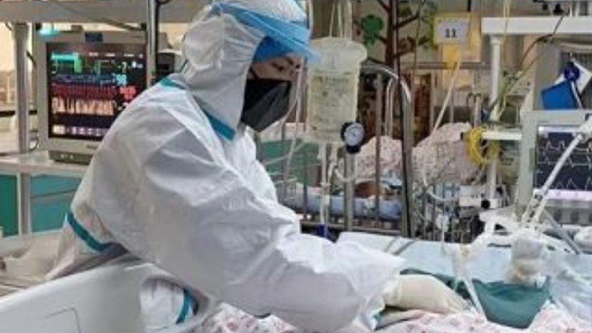 İran'da yeni doğan bebekte koronavirüs tespit edildi